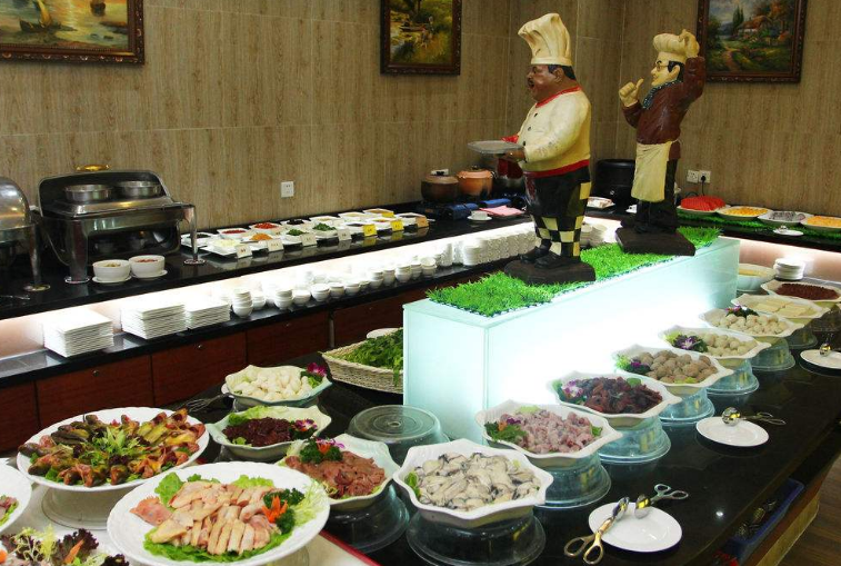 自助火锅店